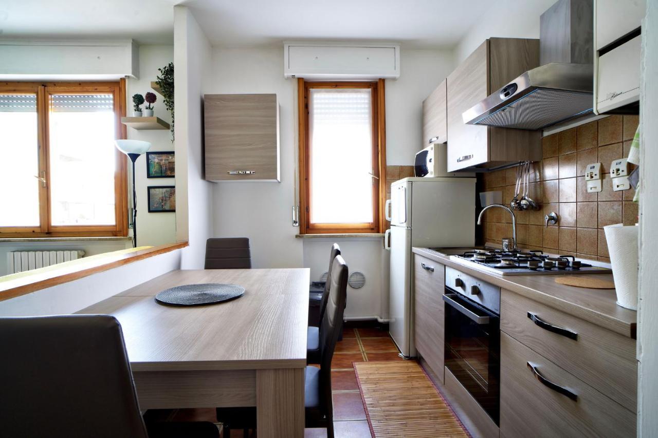 Casa Zoe Apartment Free Parking,Self Check In & Free Wi Fi Parma Eksteriør bilde